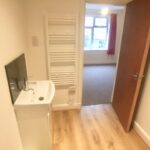 Queen St, (flat) - Image 7
