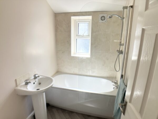 Haworth St, Rishton - Image 8